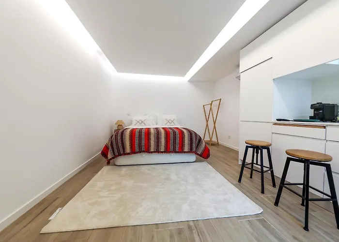 Estudio Candida, One Place … Ναζαρέ